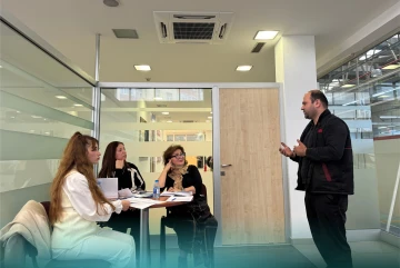 “Avtomobil mühərriklərinin yığıcısı” peşə ixtisası üzrə praktik imtahan keçirilib