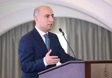 Emin Əmrullayev: 5-10 şagirdi olan məktəbdə keyfiyyətli təhsil vermək qeyri-mümkündür