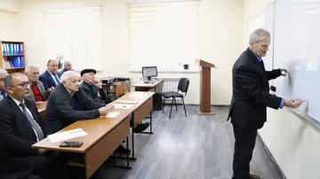 LDU-da keçirilən elmi seminarda riyaziyyatın inkişaf mərhələləri müzakirə edilib
