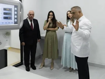 Leyla Əliyeva və Alena Əliyeva LDU-nun nəzdində yaradılmış Baytarlıq Klinikası ilə tanış olublar