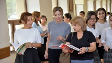 Azərbaycanda müəllimlərin 93%-i peşəsindən məmnundur – OECD ortalamasından yüksək