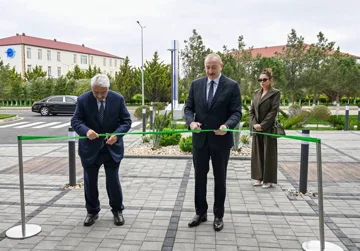 Prezident İlham Əliyev Milli Aviasiya Akademiyasında Beynəlxalq Təlim Mərkəzinin açılışında iştirak edib