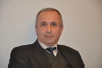Lal sənədlərin dili ilə danışan “Arxiv adam...”
