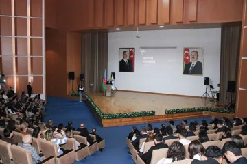 Göytəpə məktəbliləri Hüseyn Cavidin “Ana” pyesini ev muzeyində səhnələşdirdilər
