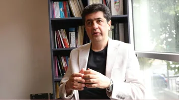 Xaricdə yaşayan azərbaycanlı alim: “Beyin köçü”nü “beyin gücü”nə çevirə bilərik