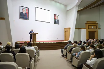 ADU məzunlarının professionallıq və peşə vərdişlərinin təkmilləşdirilməsi konfransı keçirilib