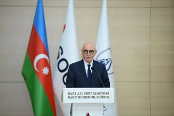 Tədris proqramlarında süni intellektlə bağlı mövzular yer alacaq - Firudin Qurbanov