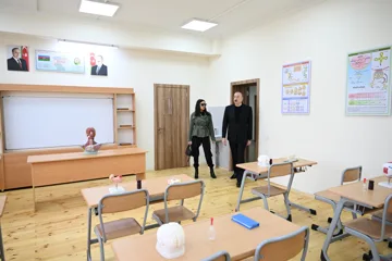 Prezident və birinci xanım Sarıcalıda məktəb və bağça açılışında iştirak ediblər