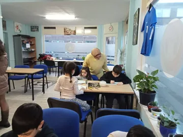 Azərbaycanda fizika öyrədirdi, Niderlandda isə .... – Bir müəllimin hekayəsi