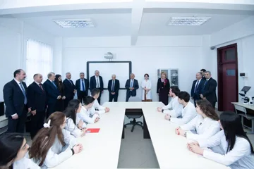 BMU-da Biotexnologiya elmi-tədqiqat və tədris laboratoriyası açılıb