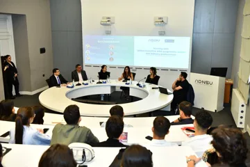 Oksford “Executive MBA” proqramının iştirakçıları ADNSU tələbələri ilə görüşüb