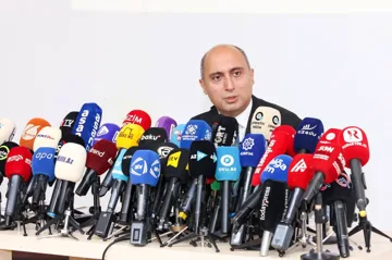 Ucqar yerlərdə kiçik məktəbləri birləşdirib distant təhsilə keçilməsi planlaşdırılır