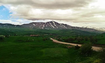 Dərələyəz mahalının mikrocoğrafi adlarının etimoloji təhlili