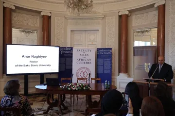 BSU-nun rektoru Varşava Universitetində çıxış edib