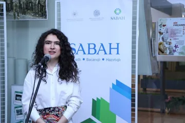 SABAH tələbəsinin “Bir fırçanın yolu” adlı sərgisi açılıb