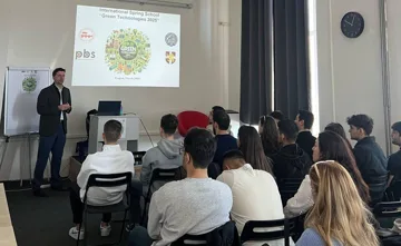 SABAH tələbələri Praqada beynəlxalq seminarda iştirak ediblər