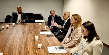 Nazir “City Hong Kong” Universiteti və “Asia Greentech” Fondunun rəhbərləri ilə görüşüb
