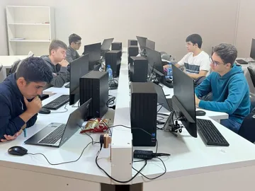 Məktəblilərimiz “Stars of Informatics” müsabiqəsində uğurla çıxış ediblər
