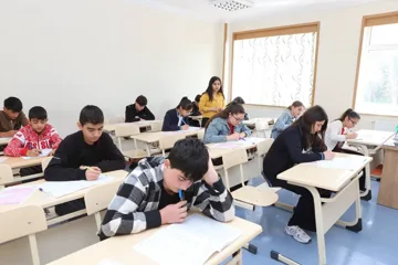 Naxçıvanda IX siniflər üçün buraxılış qiymətləndirmə monitorinqi keçirilib