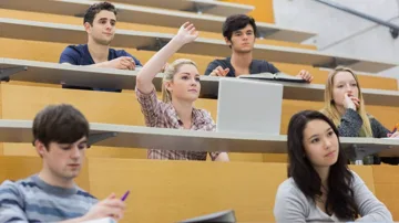 Yaponiya universitetləri xarici tələbələrin sayını artırmağı planlaşdırır